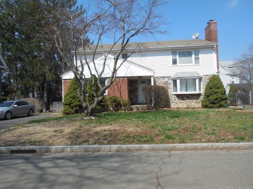 78 Catherine St, Middletown CT  06457-2254 exterior