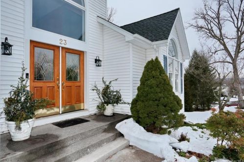 23 Waters Edge, Congers, NY 10920-2146