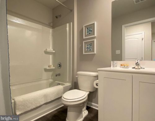 426 Grainery Way, Seaford DE  19973-7611 exterior