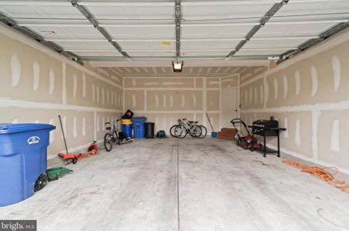 608 Archibald Ln, Florence NJ  08518-4010 exterior