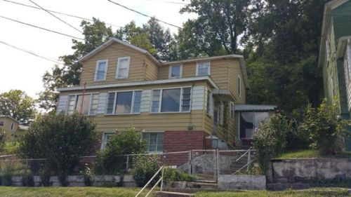 47 Upper Spruce St, Richwood, WV 26261-1161
