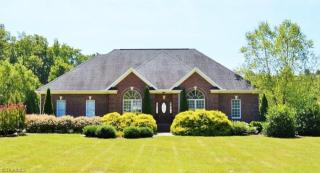 313 Heather Ridge Ct, Greensboro, NC 27455-8360