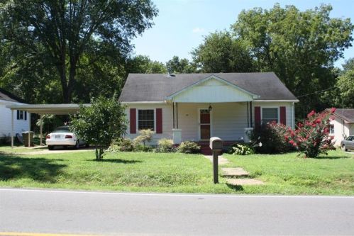 611 Fall River Rd, Lawrenceburg, TN 38464-3930