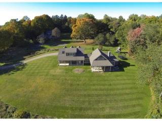 101 Burr St, Bridgeport, CT 06612-1617