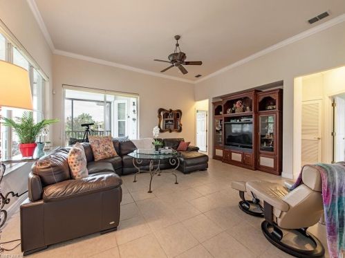 4805 Shinnecock Hills Ct, Naples, FL 34112-7978