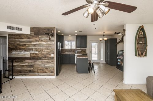 2400 Tigertail Dr, Lake Havasu City AZ  86403-4975 exterior