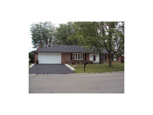 1304 Hillside Dr, Greenville, OH 45331-2717