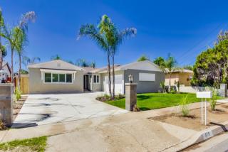 819 Maywood St, Escondido CA  92027-1737 exterior