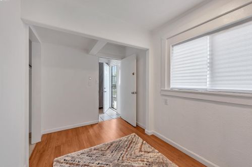 2031 103rd Ave, Oakland CA  94603-3325 exterior