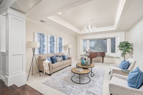 607 Oak Grove Dr, Glendora CA  91741-2258 exterior