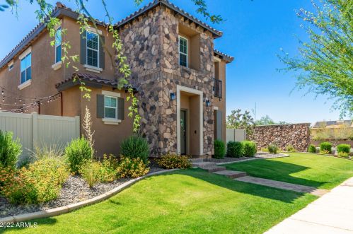 29467 123rd Dr, Peoria, AZ 85383