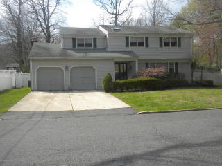 807 Weston Ave, Tinton Falls, NJ 07712-3651