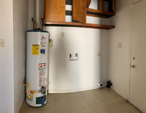 1739 Behrend Dr, Phoenix AZ  85024-1208 exterior