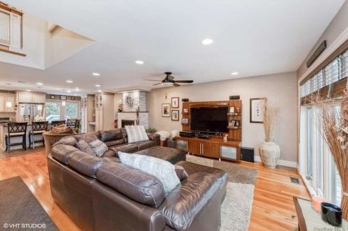 2088 Brookside Ave, North Wantagh, NY 11793-3854