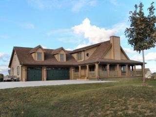160 High Ridge Ct, Slinger, WI 53086-9267