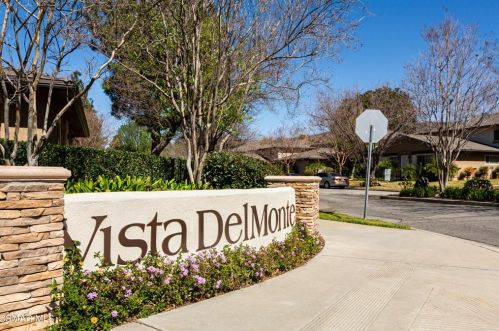 2069 Avenida Refugio, Simi Valley, CA 93063-4031