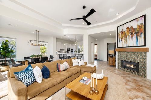 79475 Mandarina, La Quinta CA  92253-8539 exterior