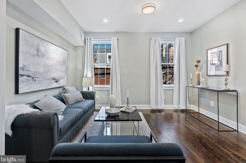 154 Fairmount Ave, Philadelphia PA  19123-3017 exterior