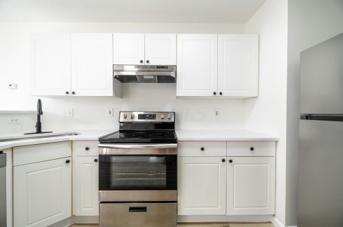 332 Oxford Oak Dr, Blacklick OH  43004-8481 exterior