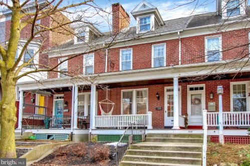 330 Clay St, Lancaster, PA 17602-2032