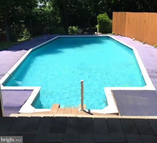 38 Elsie Dr, Southampton, PA 18966-3251
