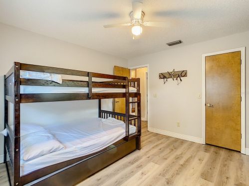 1826 Seneca Blvd, Casselberry FL  32708-5530 exterior