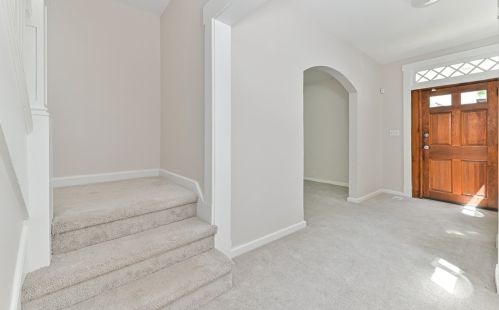 5826 Hobart St, Pittsburgh, PA 15217-2110