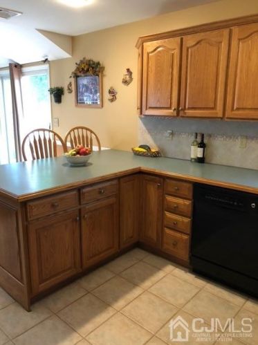 2012 Grant Ave, South Plainfield NJ  07080-2914 exterior