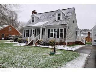 517 Parker Rd, Chesapeake, VA 23322-5827