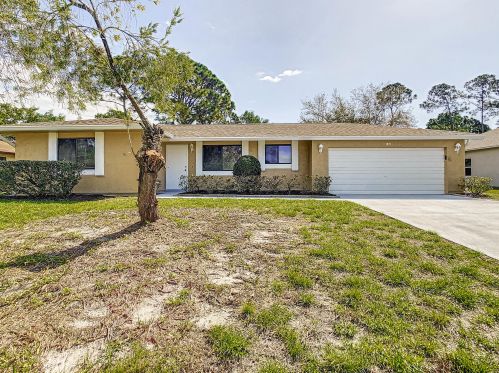 1871 Fairfield St, Fort Pierce, FL 34983-4613
