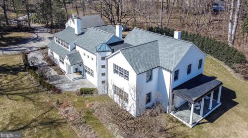 7251 Willow Ln, Prospectville, PA 19002-5412