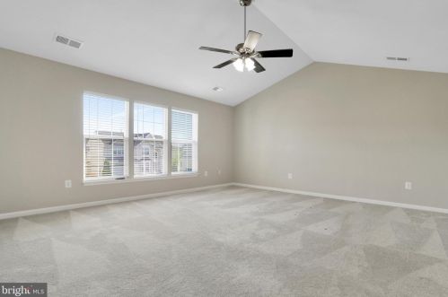 125 Victoria Ln, Charles Town WV  25414-5984 exterior