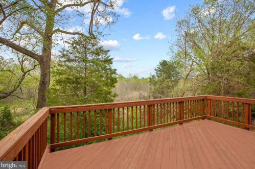 6724 Emmanuel Ct, Gainesville VA  20155-1492 exterior