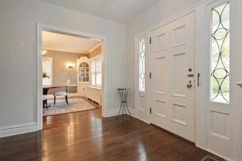 3 Valley Rd, Scarsdale, NY 10583-1123
