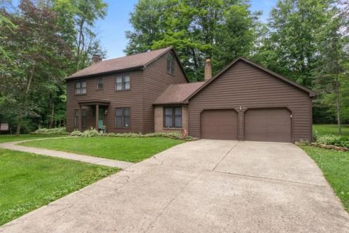 5522 York Rd, Pataskala, OH 43062-9489