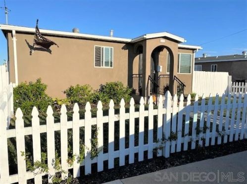 2015 Burroughs St, San Diego CA  92111-6618 exterior