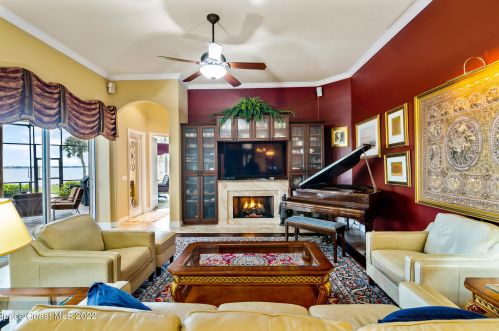 3618 Indian Riv Dr, Cocoa FL 32926-8705 exterior