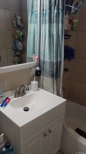 2116 Oris St, Compton CA 90222-3055 exterior