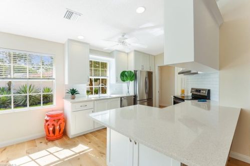 3171 Andorra Ct, Naples FL  34109-1390 exterior