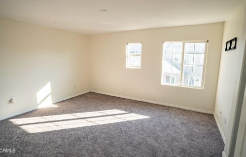 628 Green River St, Oxnard CA  93036-5318 exterior