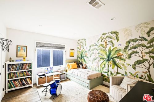 12212 Hillslope St, North Hollywood CA  91604-3603 exterior