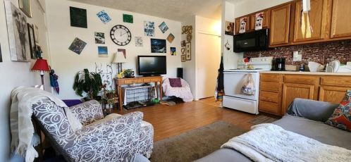 8121 Daly Rd, Cincinnati OH 45231-5702 exterior