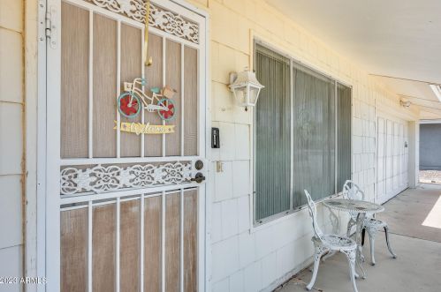 18602 132 Ave, Sun City AZ 85375-4502 exterior