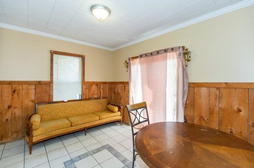 43 3rd Ave, Woonsocket RI  02895-5041 exterior
