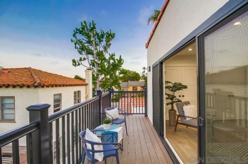 3124 Dumas St, San Diego CA 92106-1318 exterior