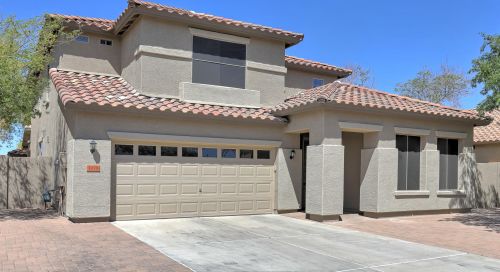 3078 Ravenswood Dr, Gilbert, AZ 85298-9032