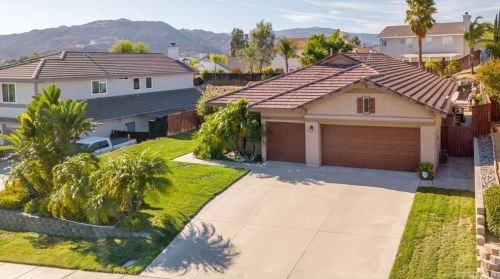 32147 Bayberry Rd, Wildomar, CA 92595-8026