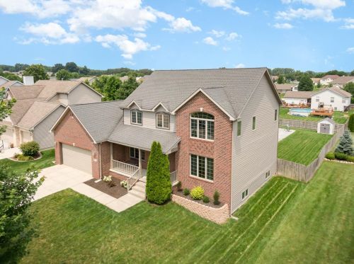 2156 Sweet Briar Ln, Valpo, IN 46385-8193