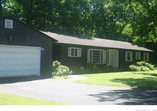 96 Oak Hill Dr, Bristol, CT 06010-2438