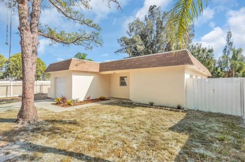 304 Hawthorn Cir, Casselberry FL  32708-3431 exterior